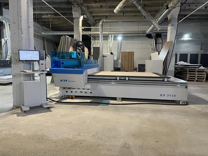 Обрабатывающий центр с ЧПУ KDT KN-3710 DE (Delta) Б/У