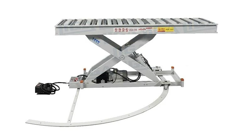 Стол подъемный гидравлический роликовый  LEEV Д*Ш*В=2000*730*00-000 мм ГП=1Т